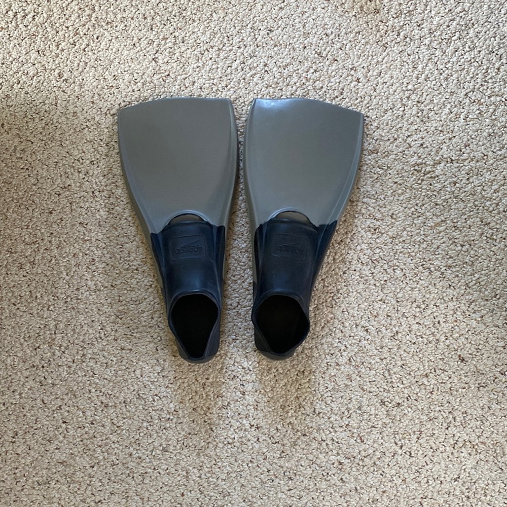 Speedo flippers